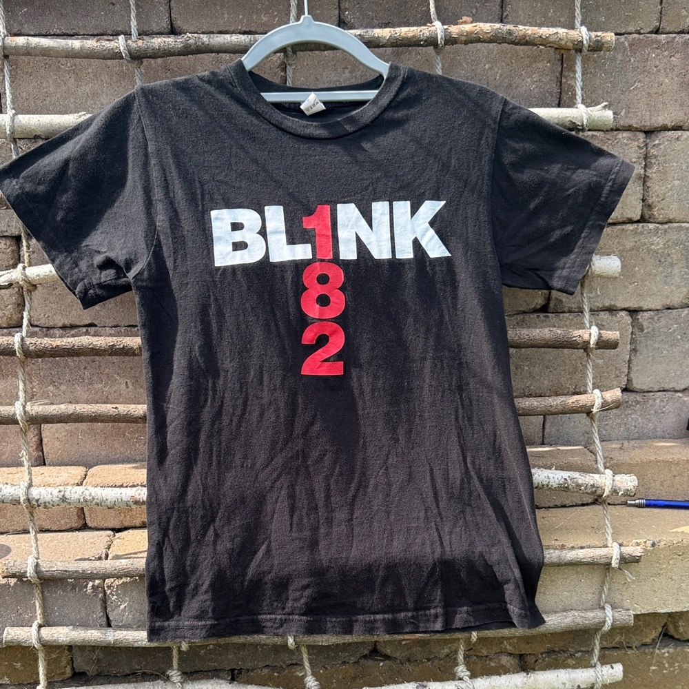 GUC! Blink 182 Tultex Black and Red Graphic Tee